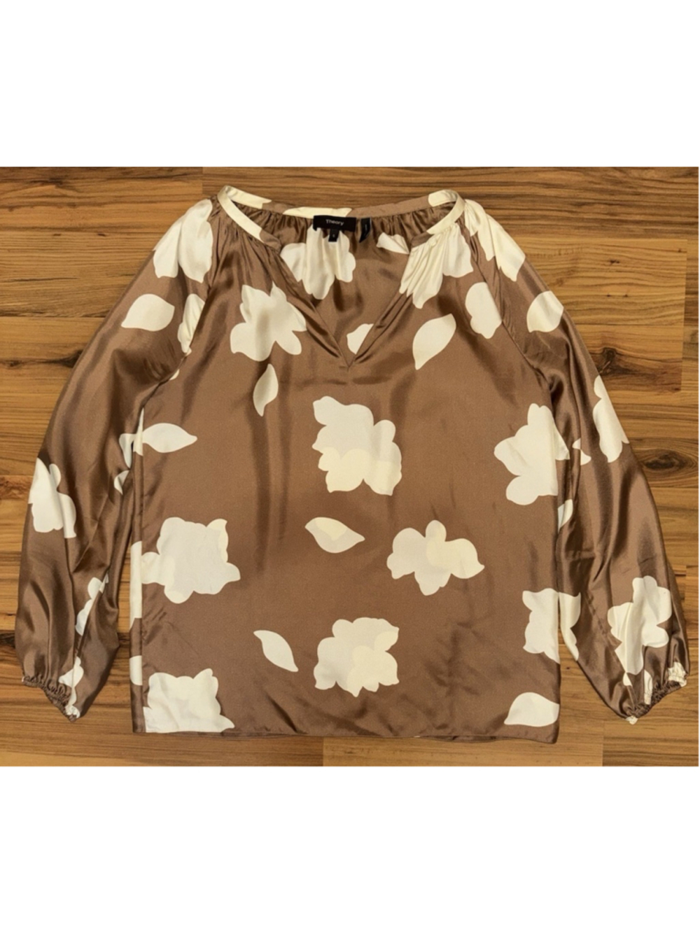 Theory Silk Floral Blouse Neutral Minimalist Quiet Luxury Work Top Women's Small - Picture 4 of 11